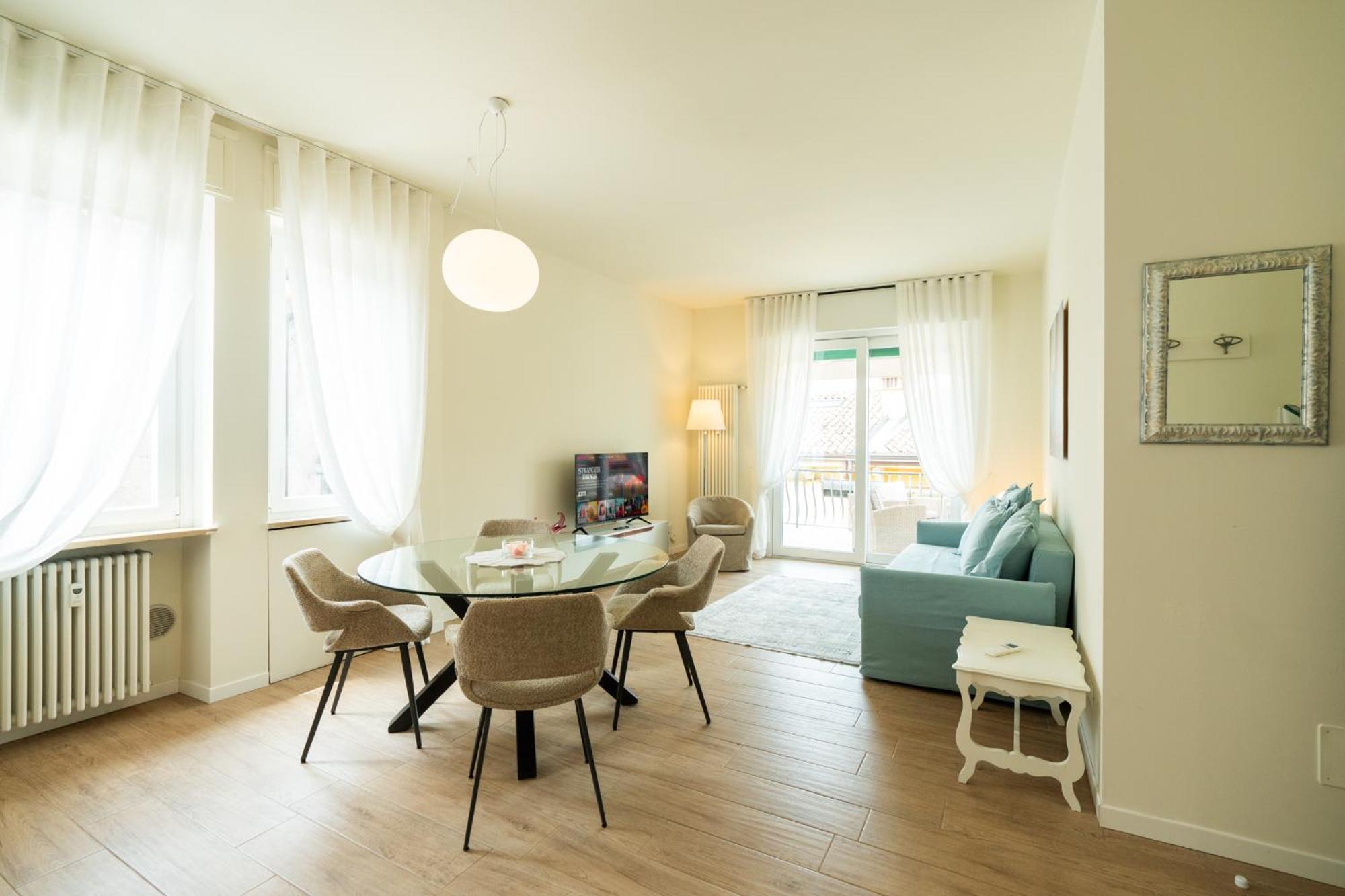 Domus Verona - Ampia Residenza Filippini A Pochi Passi Dall'Arena Zewnętrze zdjęcie